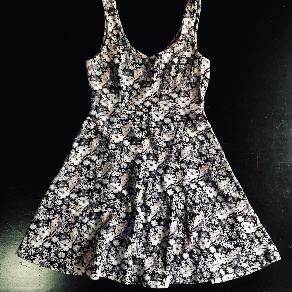 Beautiful Lauren Conrad Sundress
